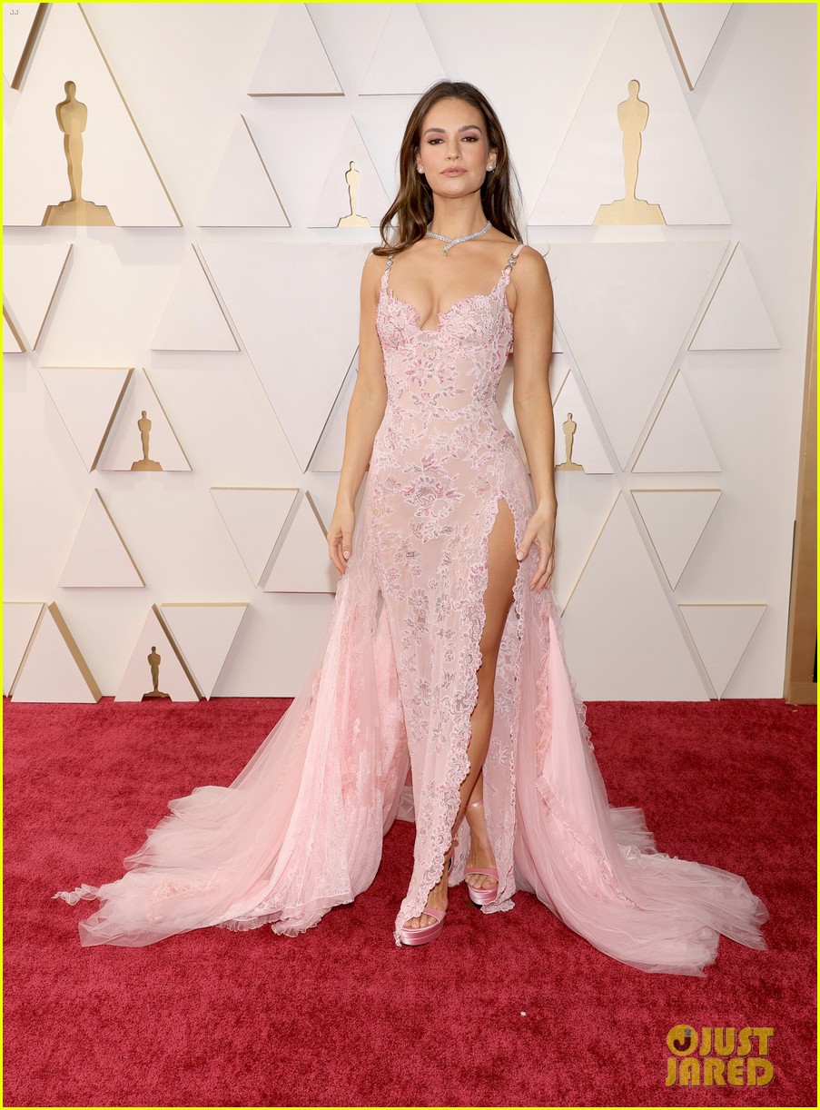 Disney Princesses Halle Bailey, Rachel Zegler & Naomi Scott Step Out To Present at Oscars 2022