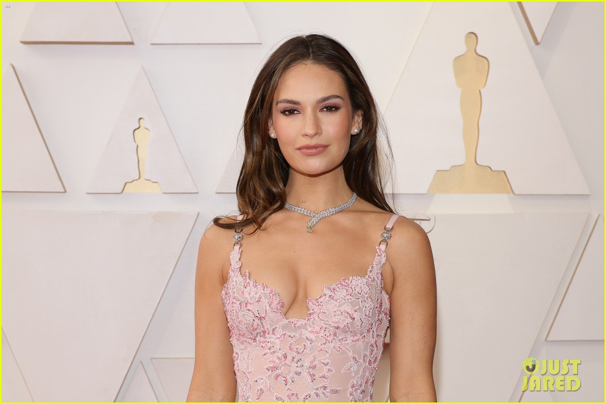 Disney Princesses Halle Bailey, Rachel Zegler & Naomi Scott Step Out To Present at Oscars 2022