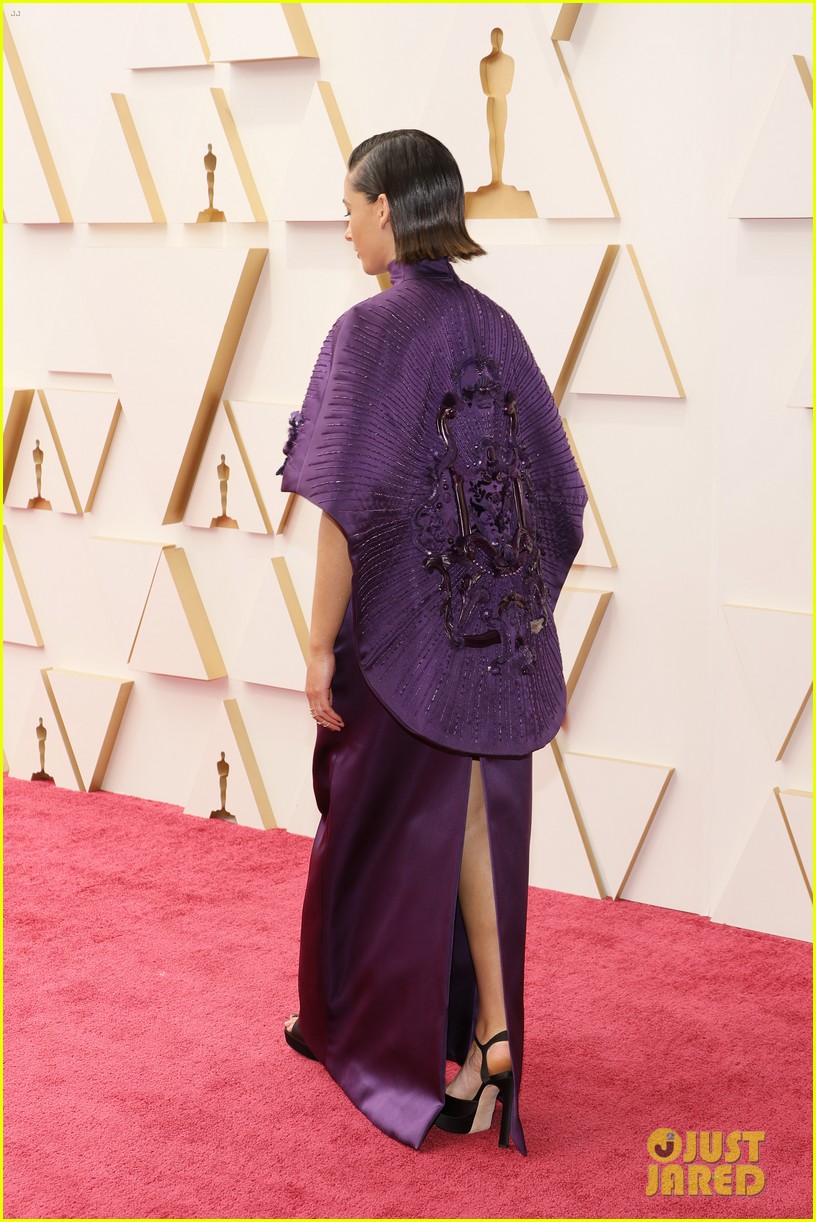 Disney Princesses Halle Bailey, Rachel Zegler & Naomi Scott Step Out To Present at Oscars 2022