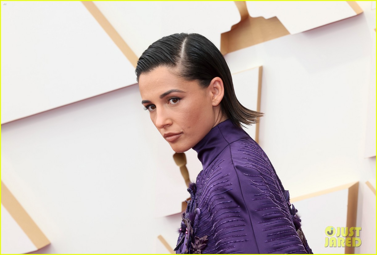 Disney Princesses Halle Bailey, Rachel Zegler & Naomi Scott Step Out To Present at Oscars 2022