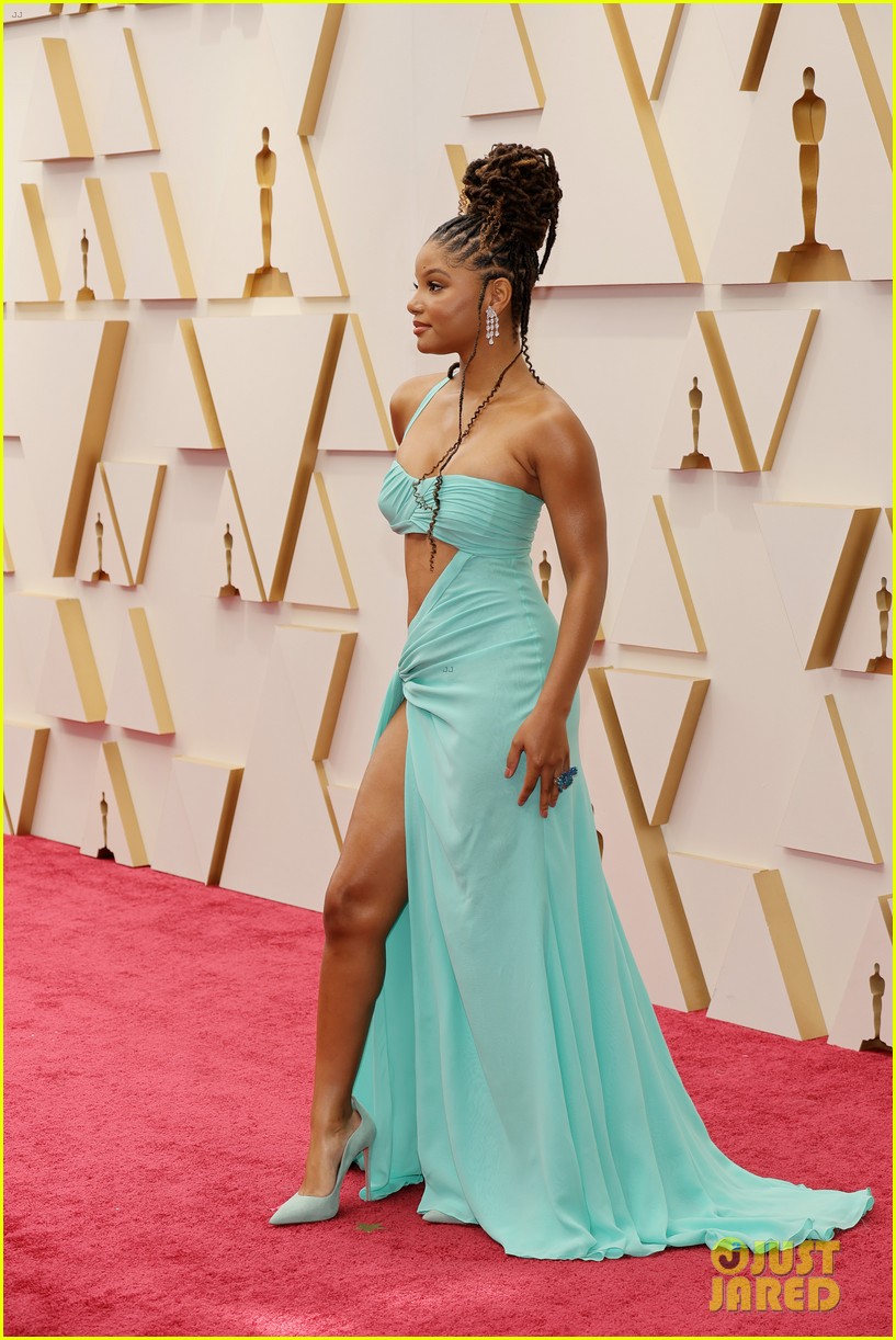 Disney Princesses Halle Bailey, Rachel Zegler & Naomi Scott Step Out To Present at Oscars 2022