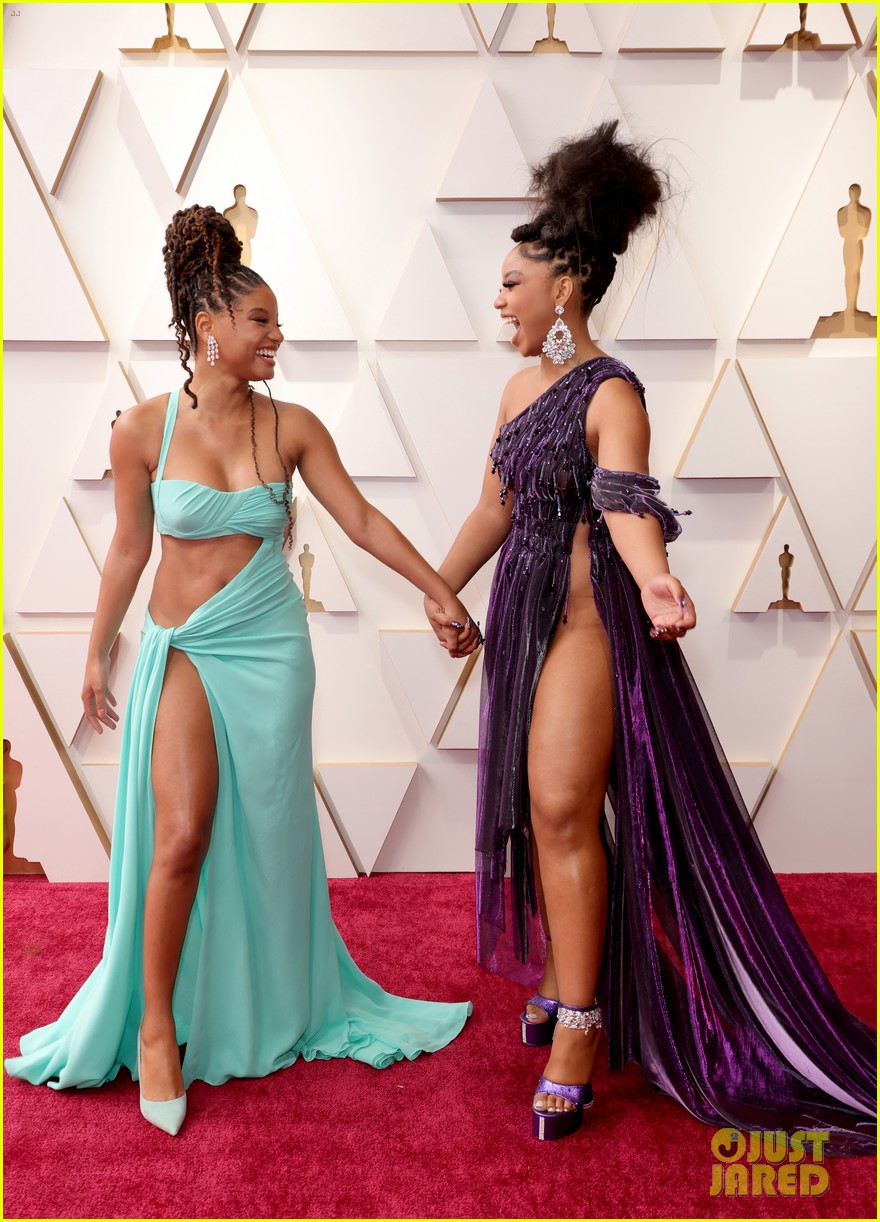 Disney Princesses Halle Bailey, Rachel Zegler & Naomi Scott Step Out To Present at Oscars 2022