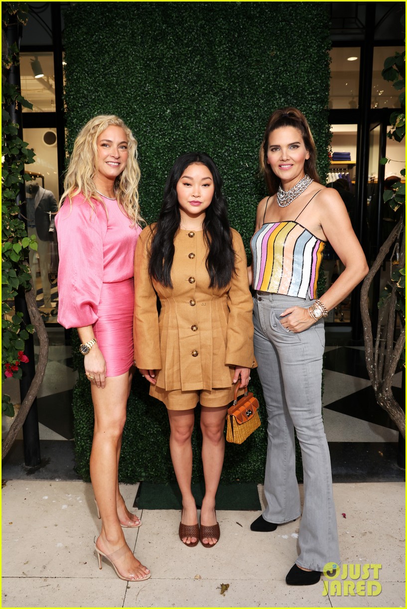Lana Condor Snaps Photos at Veronica Beard Fashion Show In Palm Beach