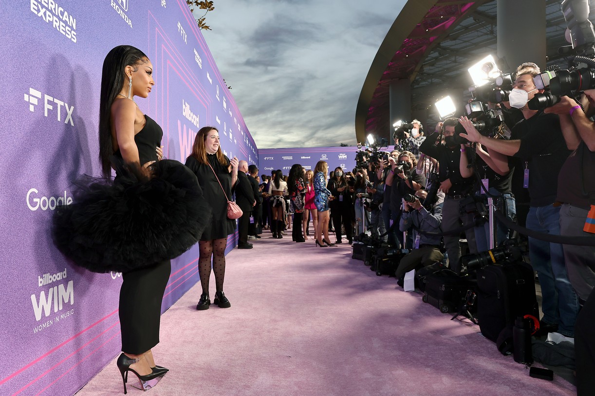Billboard's Woman of the Year Olivia Rodrigo Arrives For Women in Music 2022 Event!