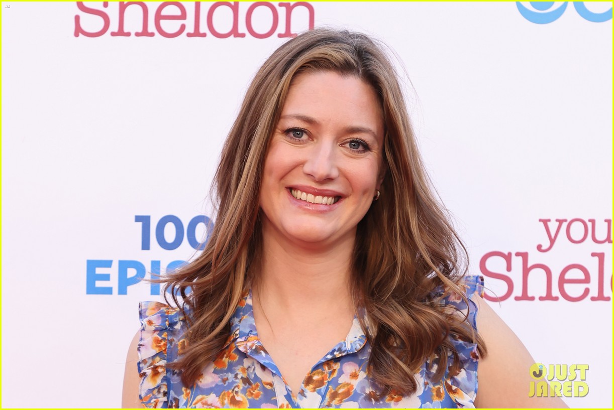 Iain Armitage & 'Young Sheldon' Cast Celebrate The Show's Upcoming 100th Episode!