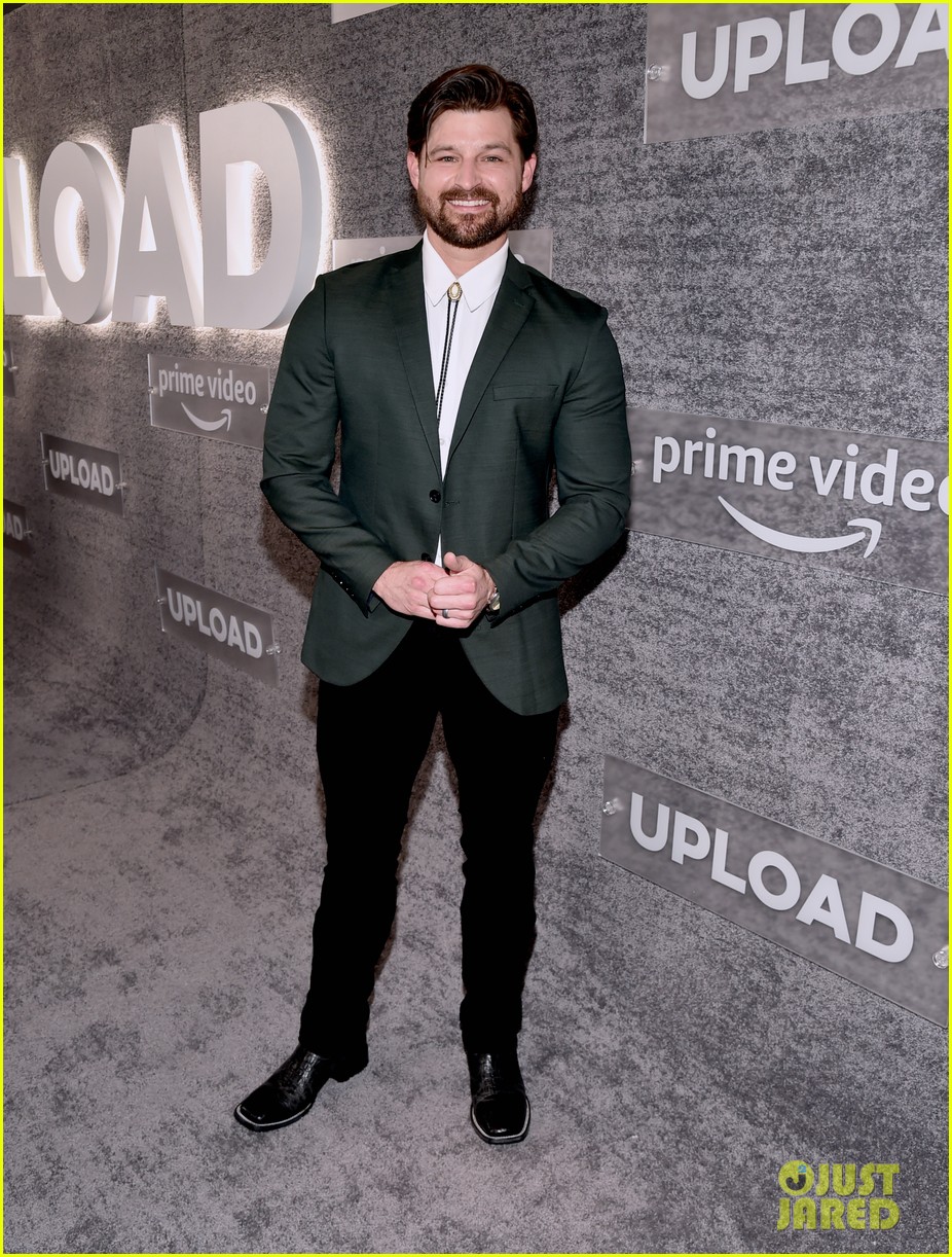 Robbie Amell, Andy Allo & More Premiere Season 2 of 'Upload'