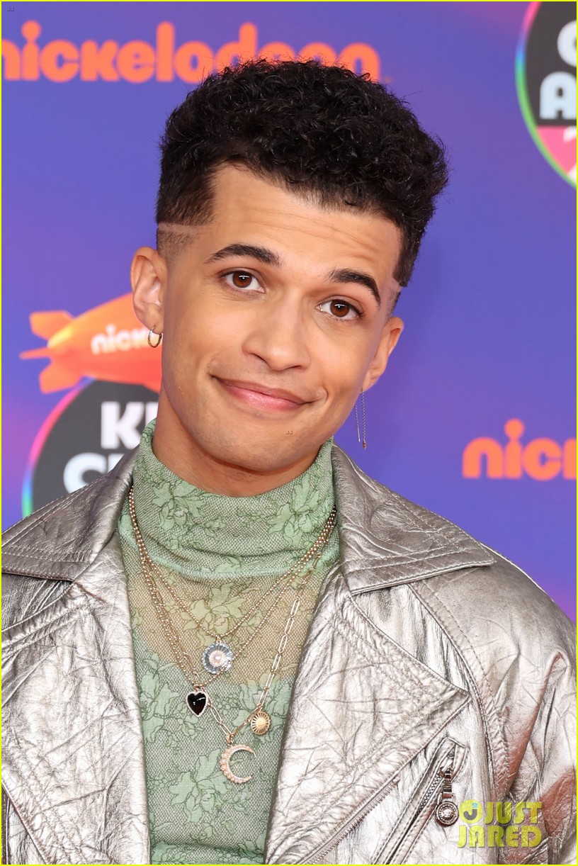 HSM's Joshua Bassett & Jordan Fisher Rep the Show at Kids' Choice Awards 2022