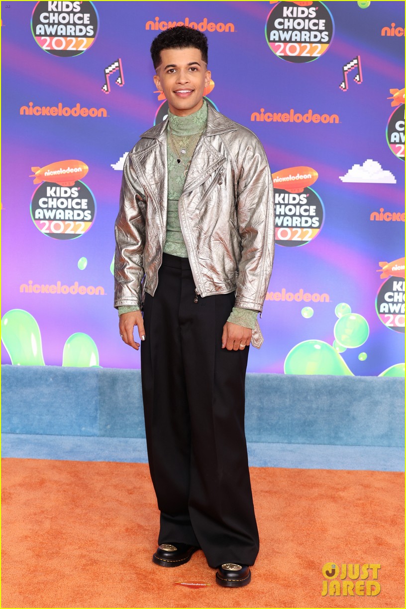 HSM's Joshua Bassett & Jordan Fisher Rep the Show at Kids' Choice Awards 2022