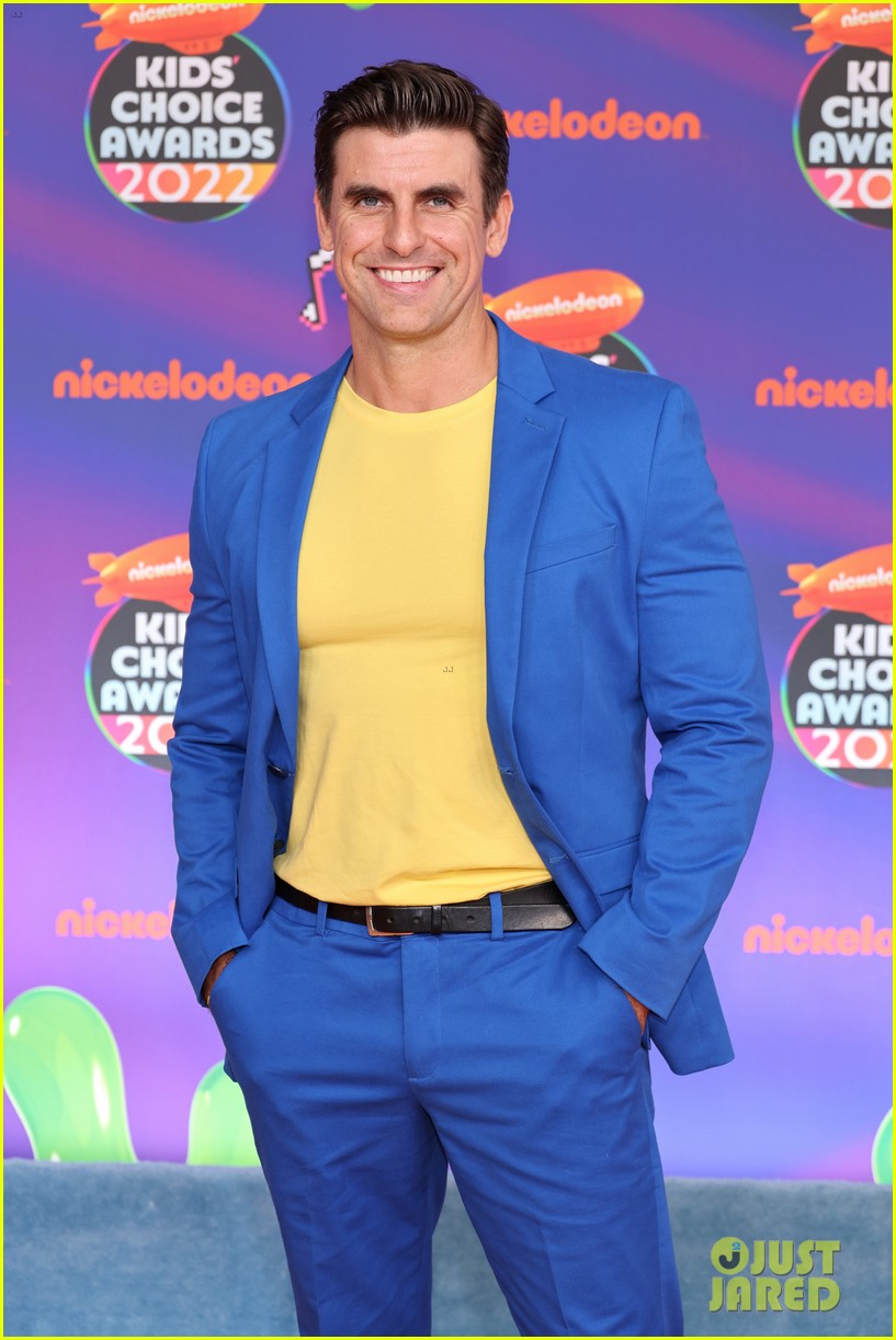 Jace Norman & 'Danger Force' Cast Attend Kids' Choice Awards After New Episode of 'Danger Force'