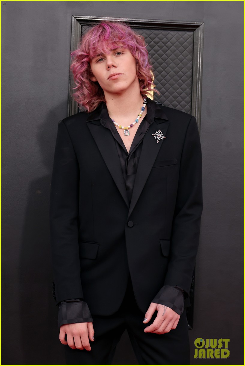 The Kid LAROI Shows Off New Pink Hair at Grammys with Katarina Deme