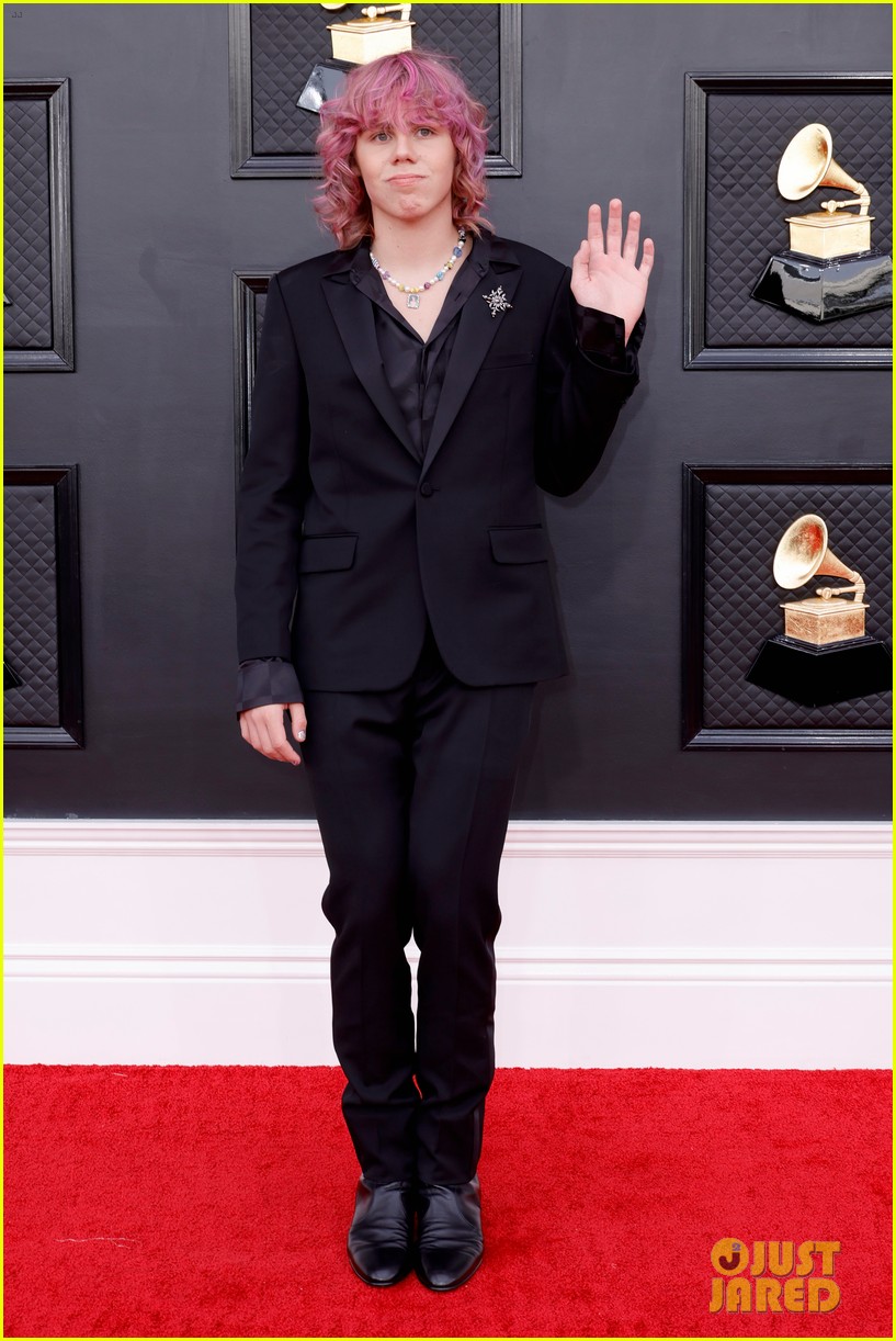 The Kid LAROI Shows Off New Pink Hair at Grammys with Katarina Deme
