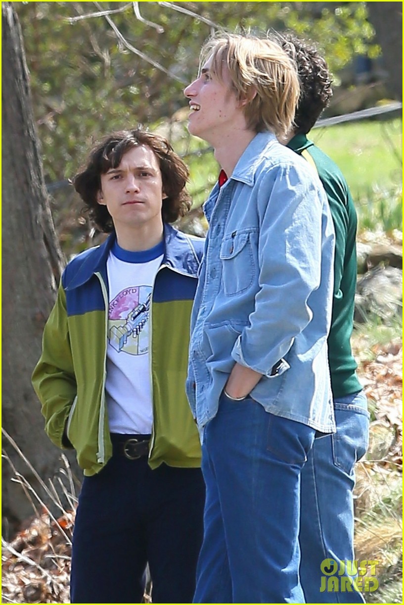 Tom Holland Kicks Off The Week Filming New Scenes For 'The Crowded Room'