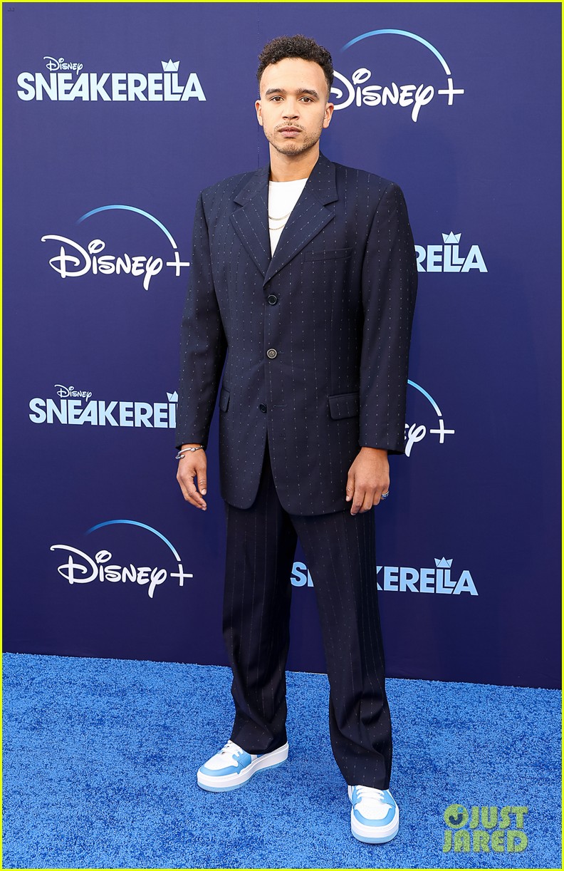Chosen Jacobs Wears a Cape to 'Sneakerella' Premiere with Lexi Underwood & More!