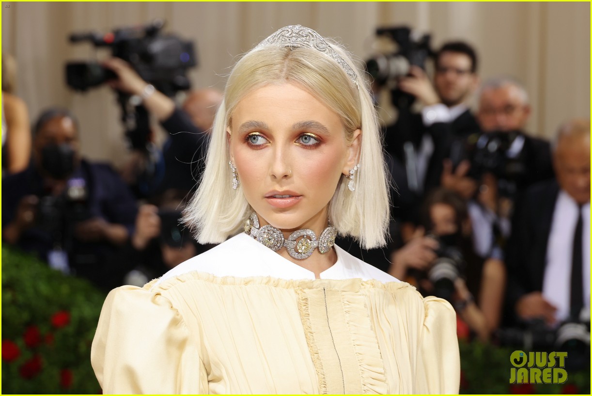 Emma Chamberlain Looks Super Happy to Be at the Met Gala 2022!