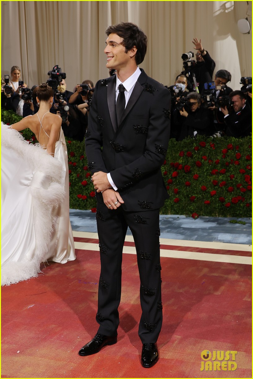 Euphoria's Sydney Sweeney & Maude Apatow Attend First Met Gala, Along With Jacob Elordi