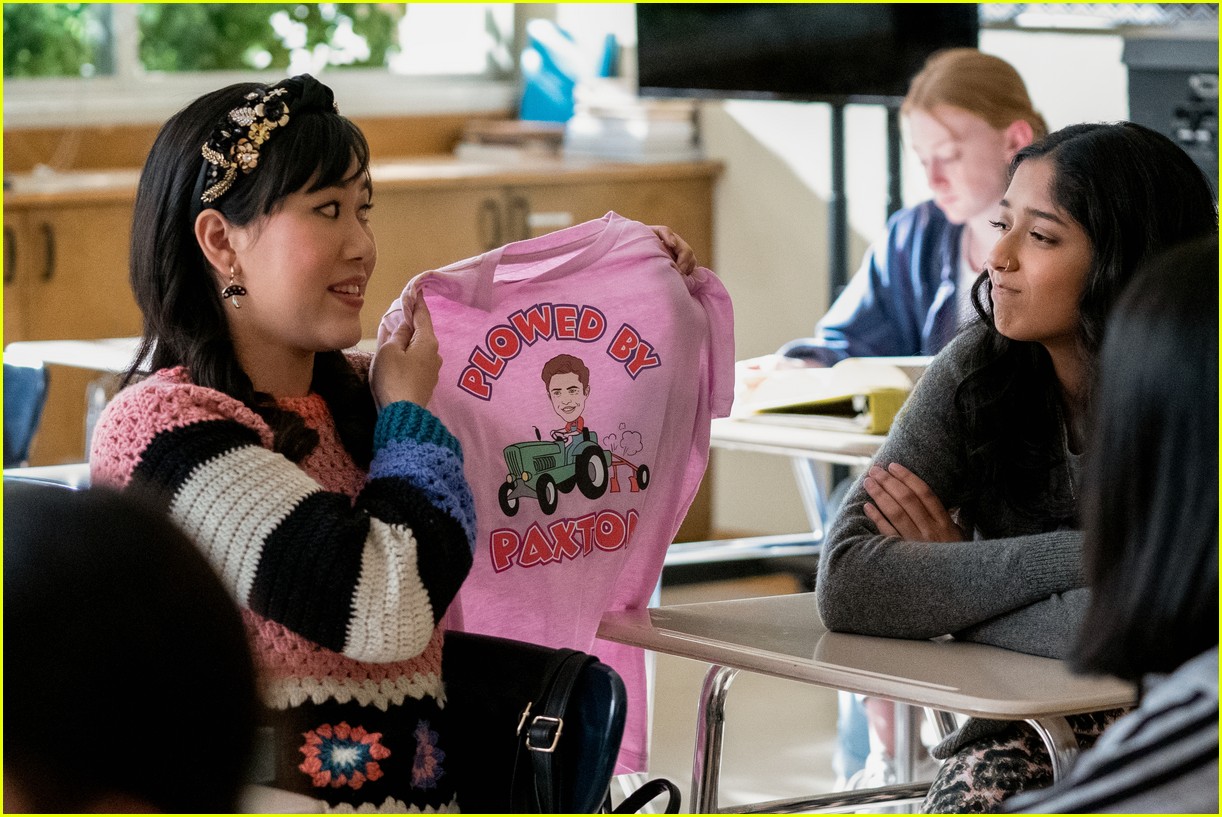 'Never Have I Ever' Season 3 Gets First Look Photos & Premiere Date!