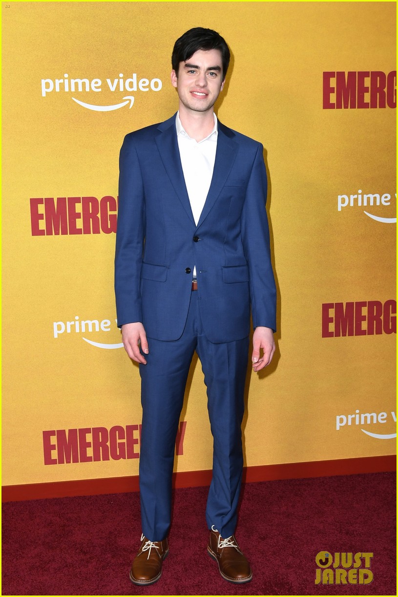 Sabrina Carpenter, Summer Madison, Gillian Rabin & Maddie Nichols Step Out in Style For 'Emergency' Premiere in LA