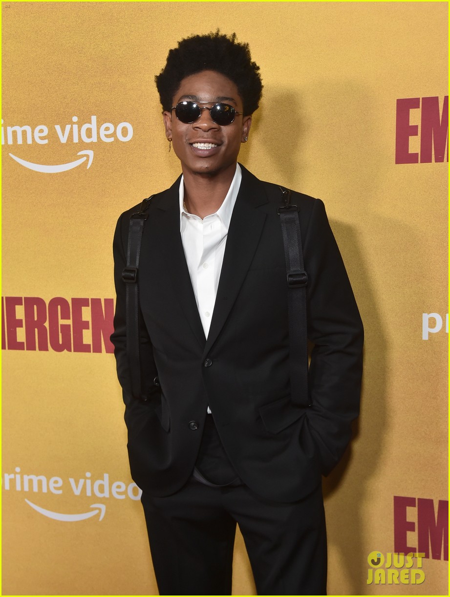 Sabrina Carpenter, Summer Madison, Gillian Rabin & Maddie Nichols Step Out in Style For 'Emergency' Premiere in LA