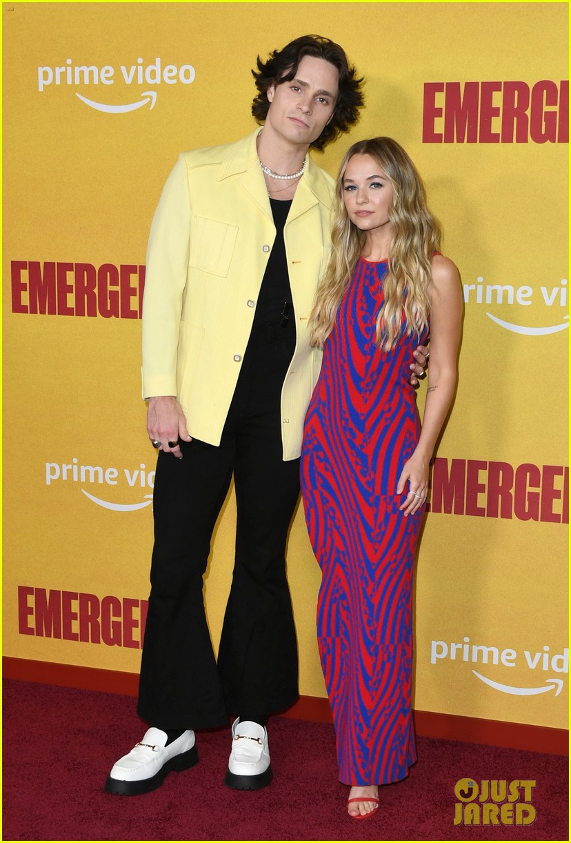 Sabrina Carpenter, Summer Madison, Gillian Rabin & Maddie Nichols Step Out in Style For 'Emergency' Premiere in LA