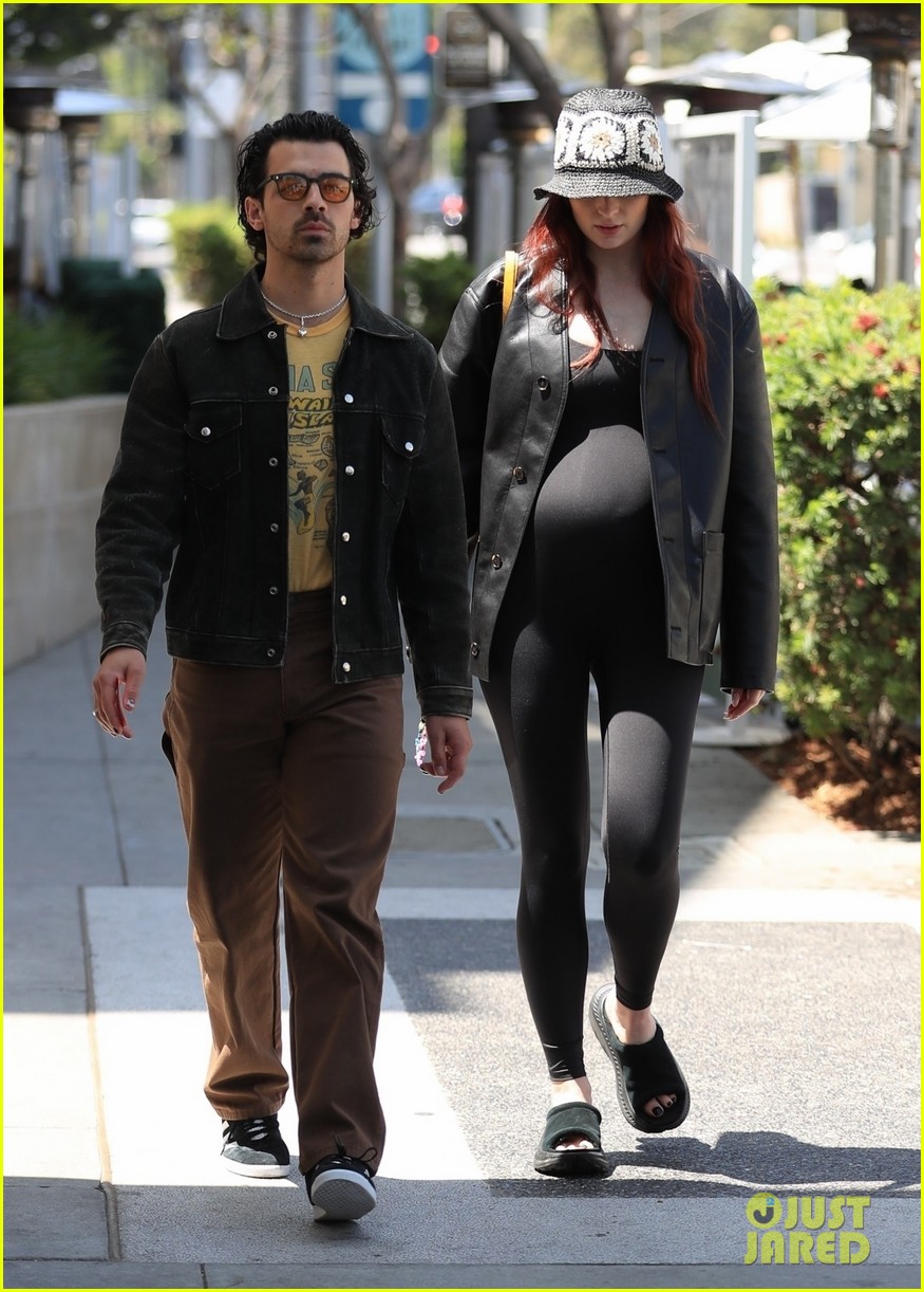 Joe Jonas & Sophie Turner Spend Some Time Together During Lunch Date in LA