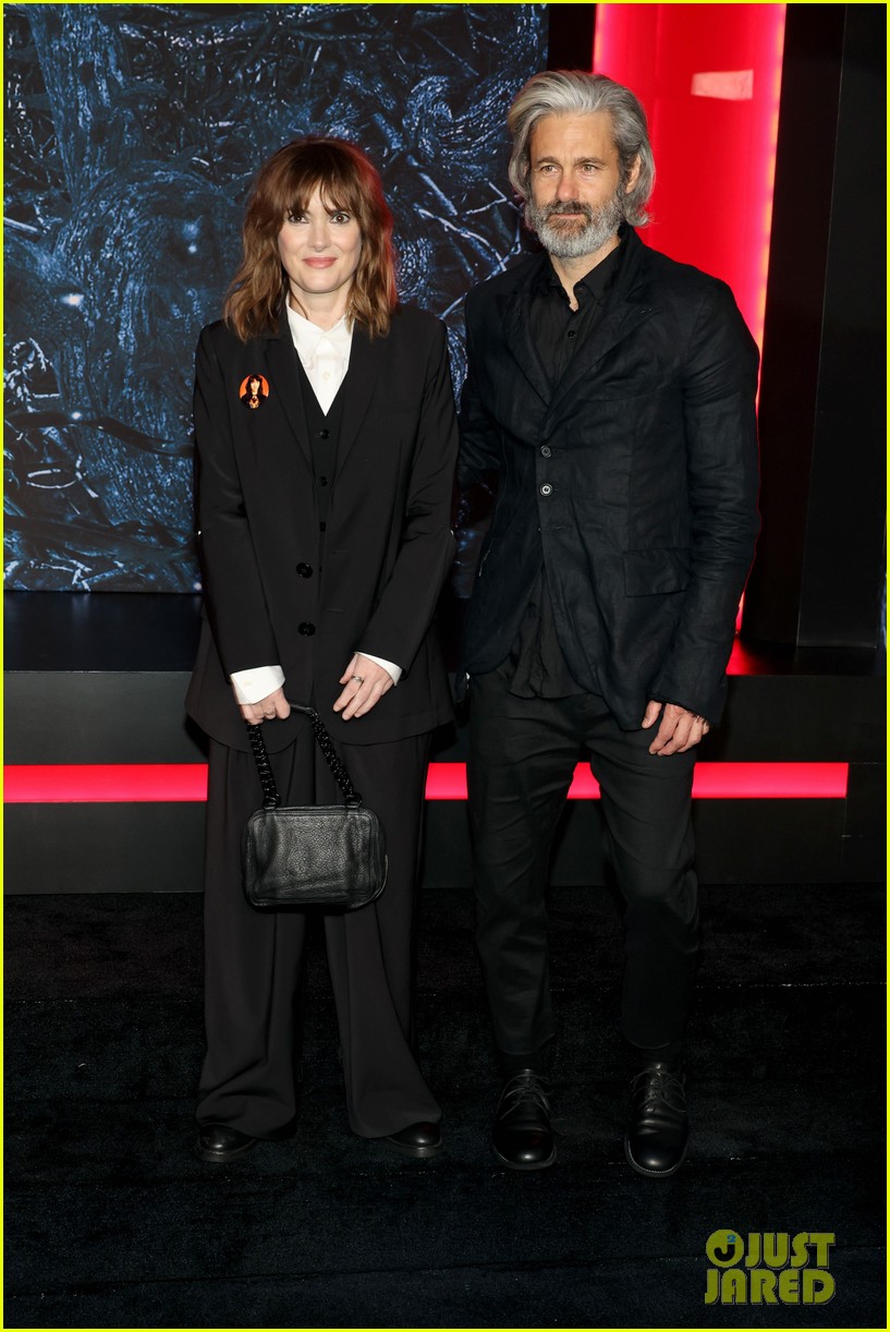 Millie Bobby Brown Joins Noah Schnapp & Finn Wolfhard at 'Stranger Things' Season 4 Premiere