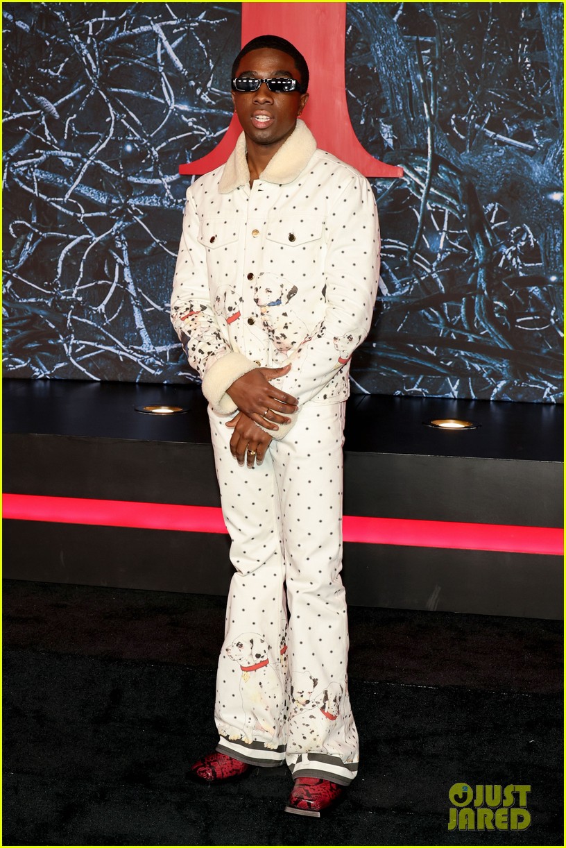 Millie Bobby Brown Joins Noah Schnapp & Finn Wolfhard at 'Stranger Things' Season 4 Premiere