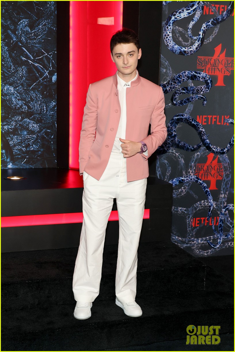 Millie Bobby Brown Joins Noah Schnapp & Finn Wolfhard at 'Stranger Things' Season 4 Premiere