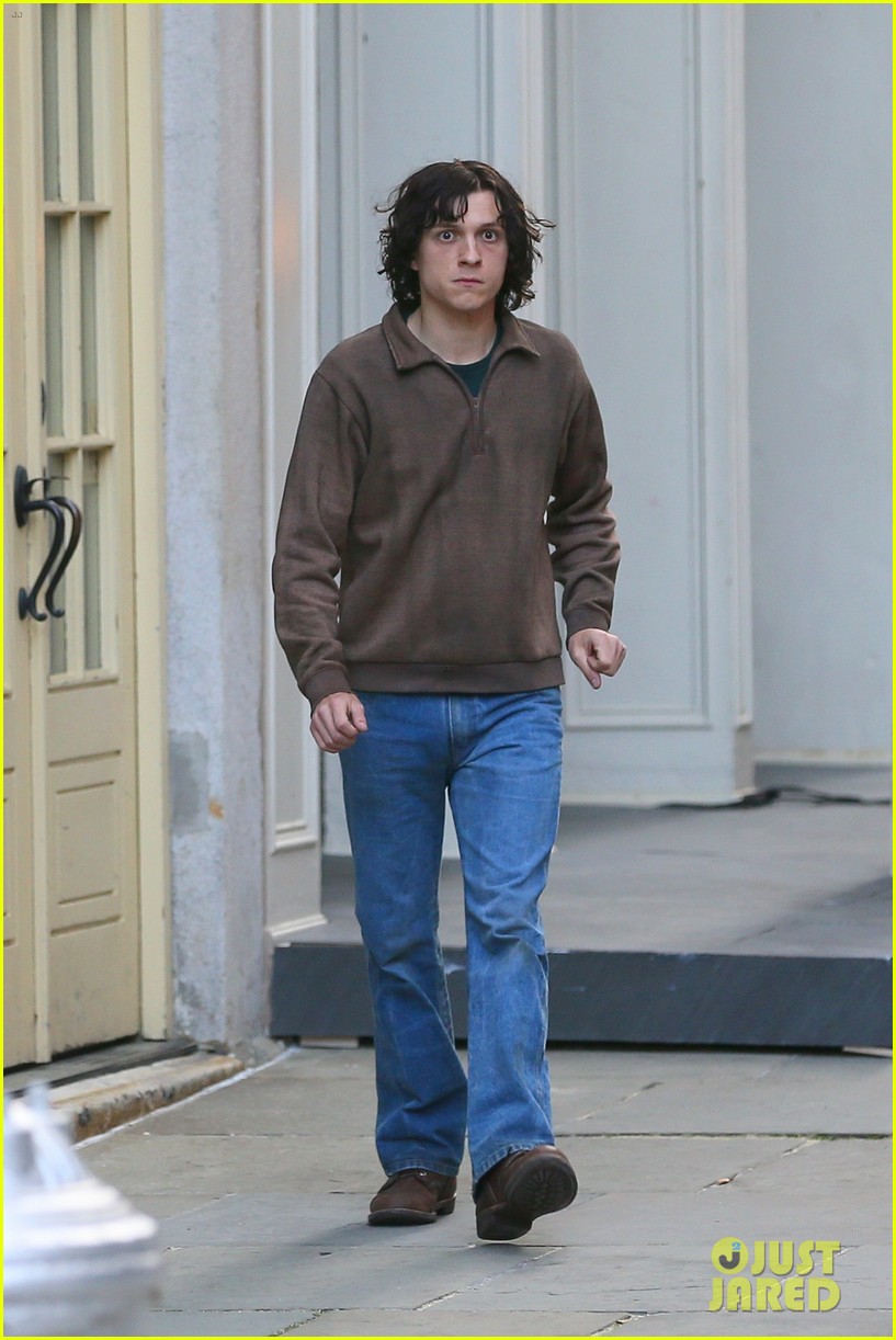 Tom Holland Hits the Streets of NYC to Film 'The Crowded Room'
