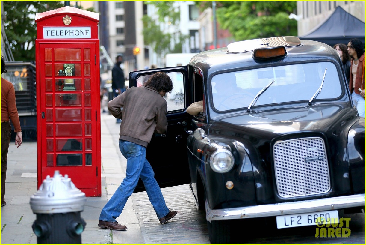 Tom Holland Hits the Streets of NYC to Film 'The Crowded Room'