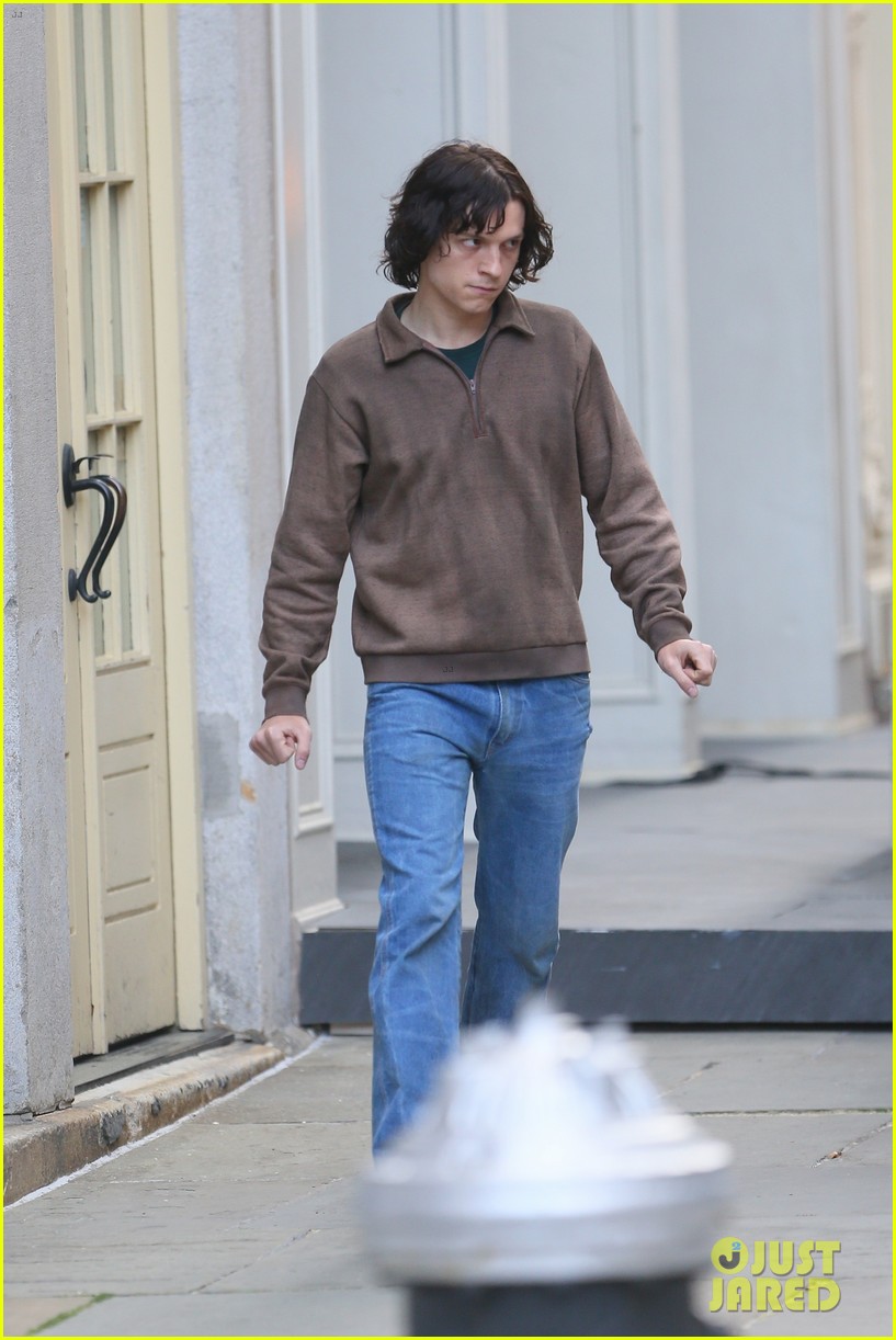 Tom Holland Hits the Streets of NYC to Film 'The Crowded Room'