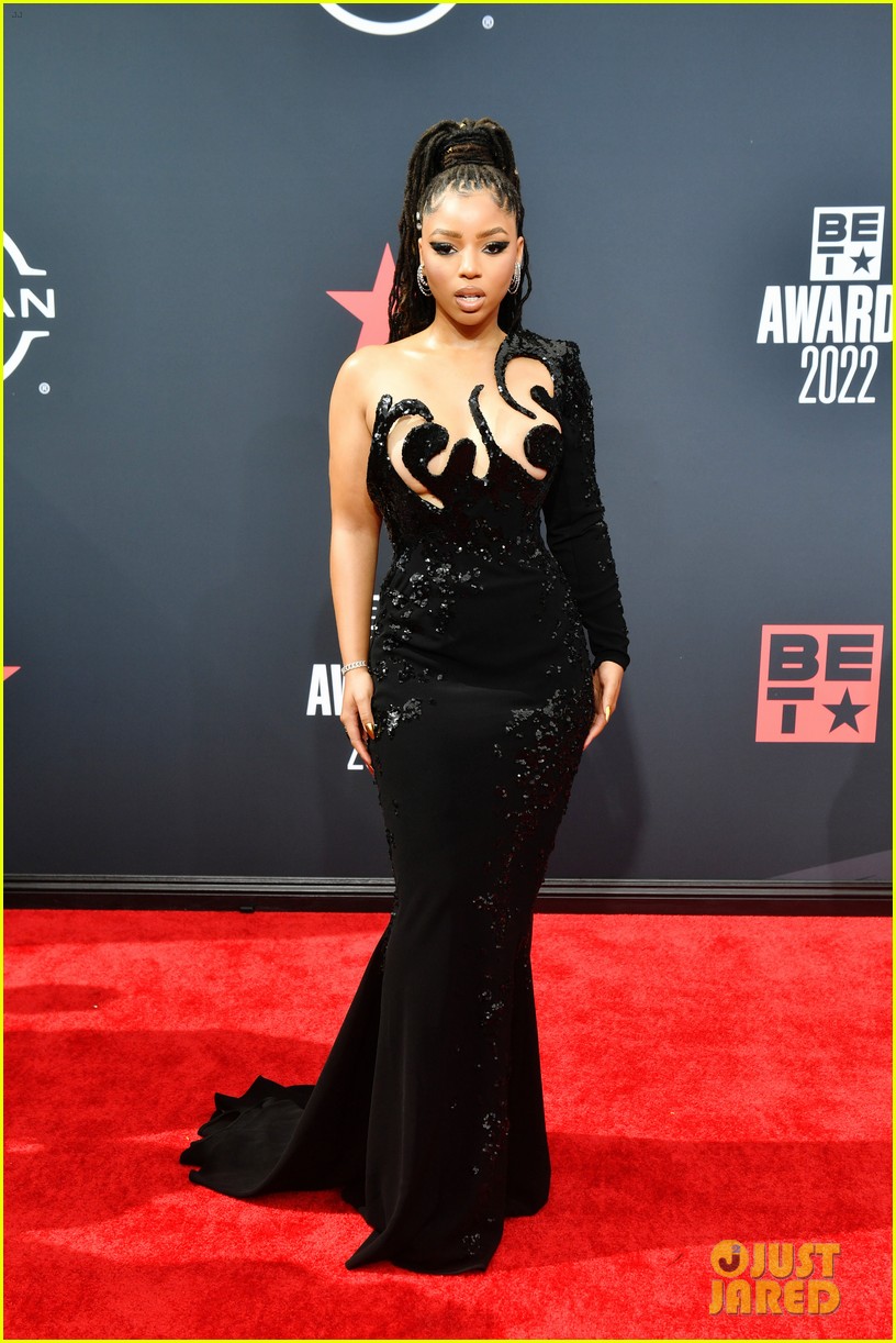Halle Bailey & DDG Make Red Carpet Debut at BET Awards 2022