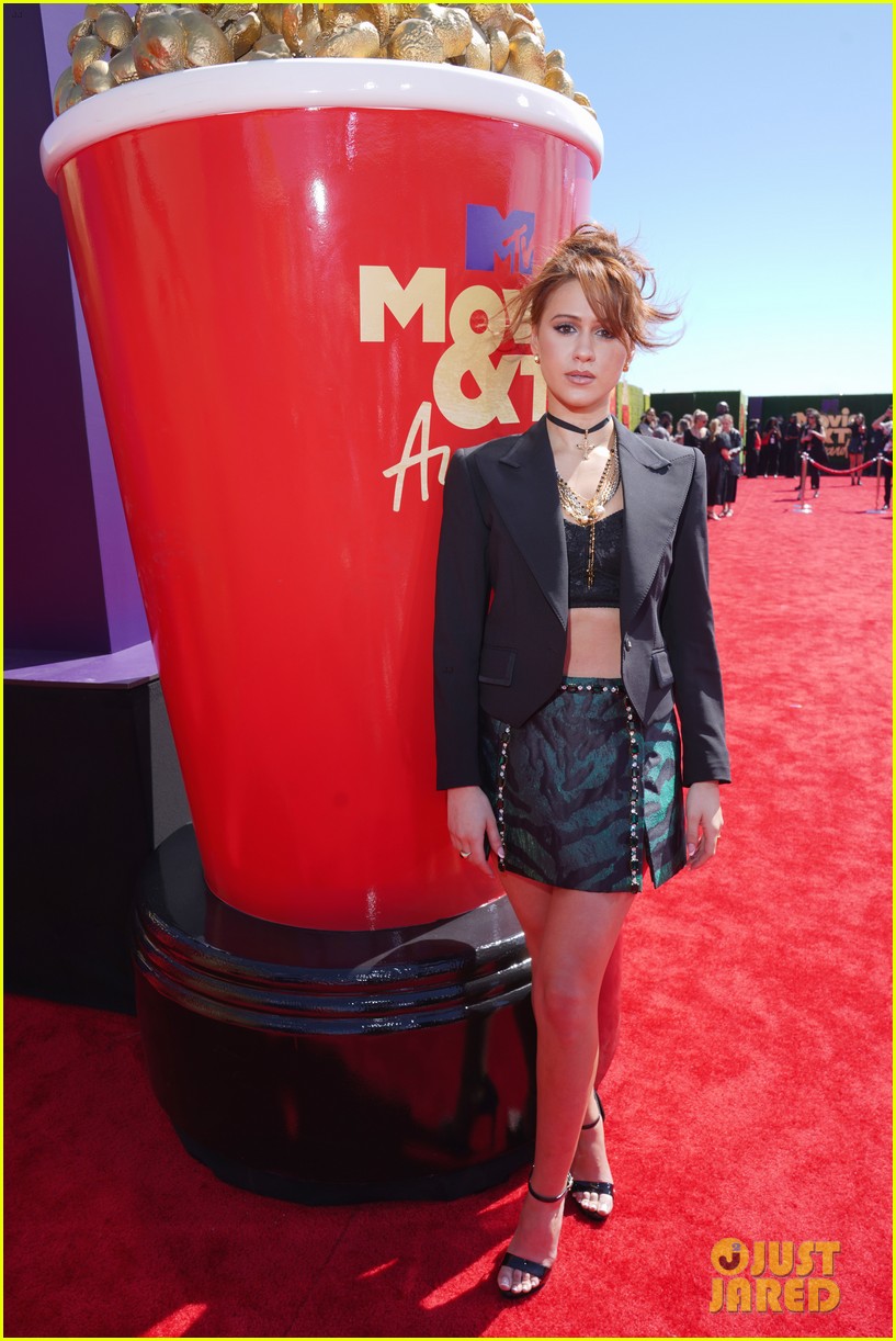 Sydney Sweeney Has A Stylish Mini Skirt Moment at MTV Movie & TV Awards 2022