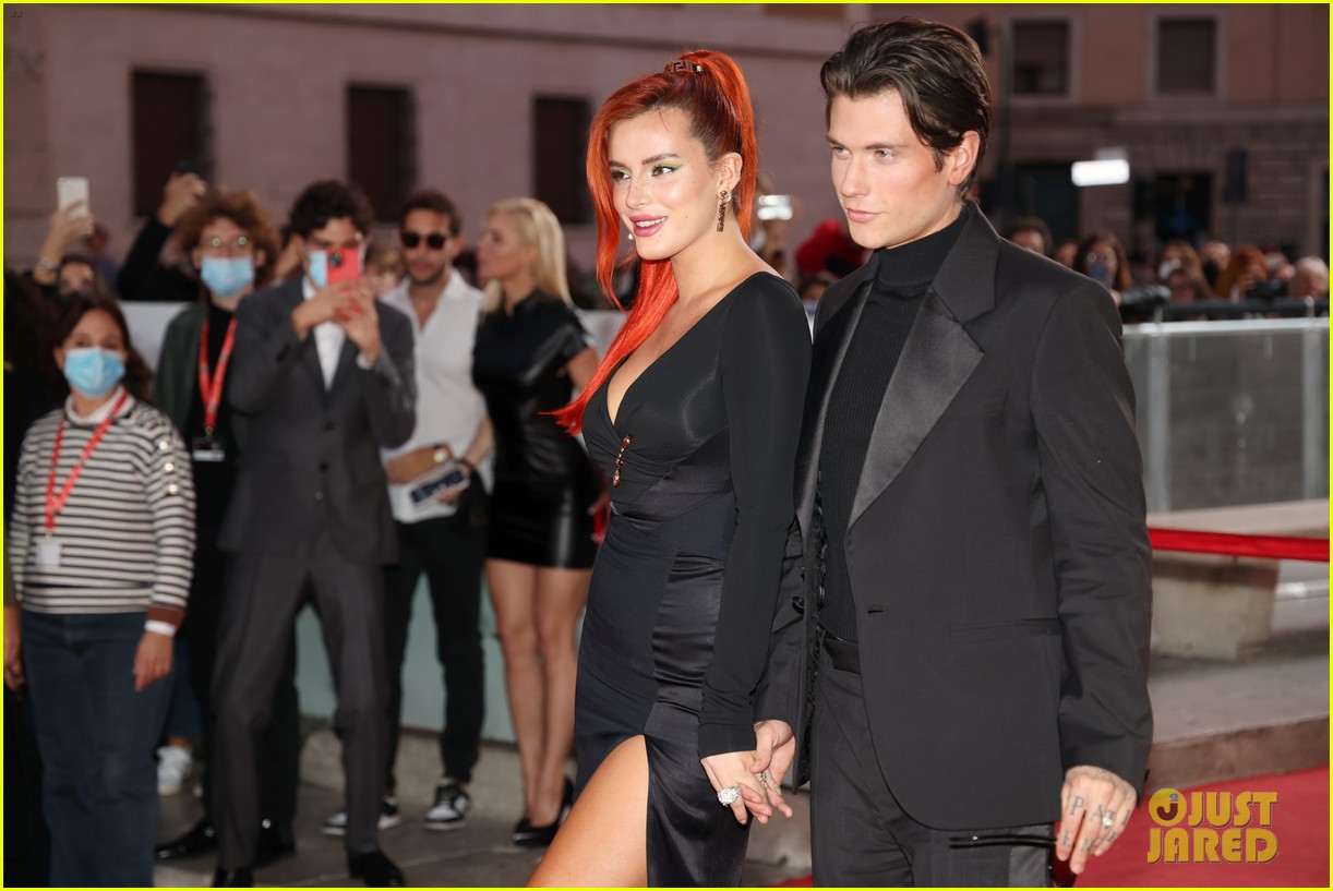 Bella Thorne Ends Engagement to Benjamin Mascolo