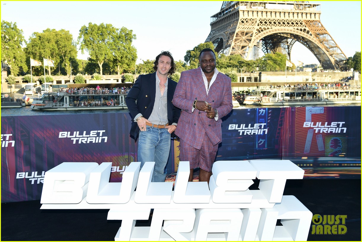 Joey King Serves Up a Daring Look at 'Bullet Train' Paris Photo Call!