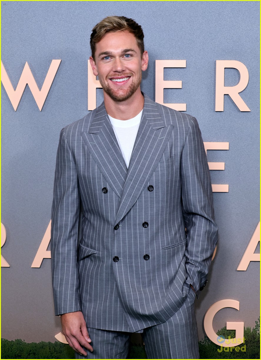Harris Dickinson & Taylor John Smith Match in Gray Suits at 'Where the Crawdads Sing' Premiere