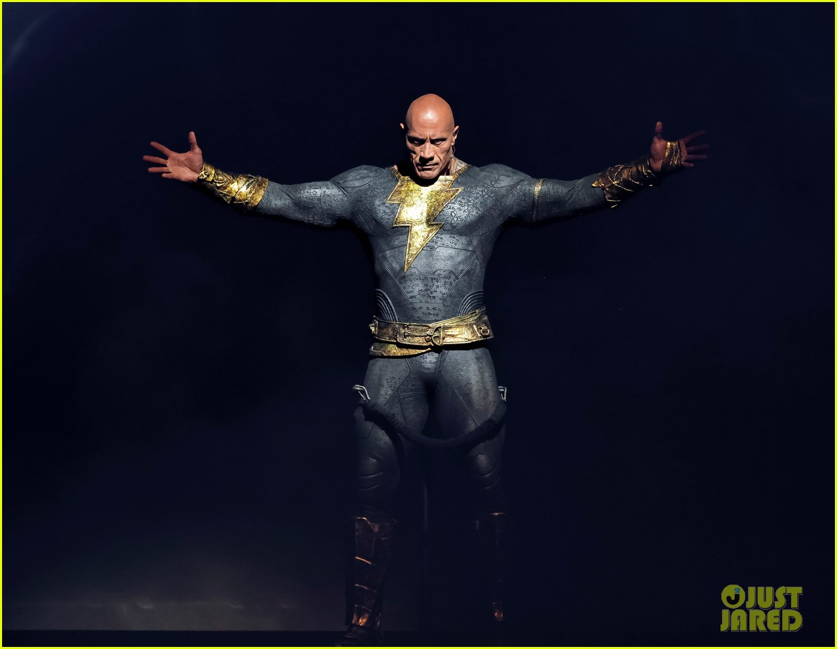 Noah Centineo & Quintessa Swindell Join Dwayne Johnson for 'Black Adam' Panel at Comic-Con!