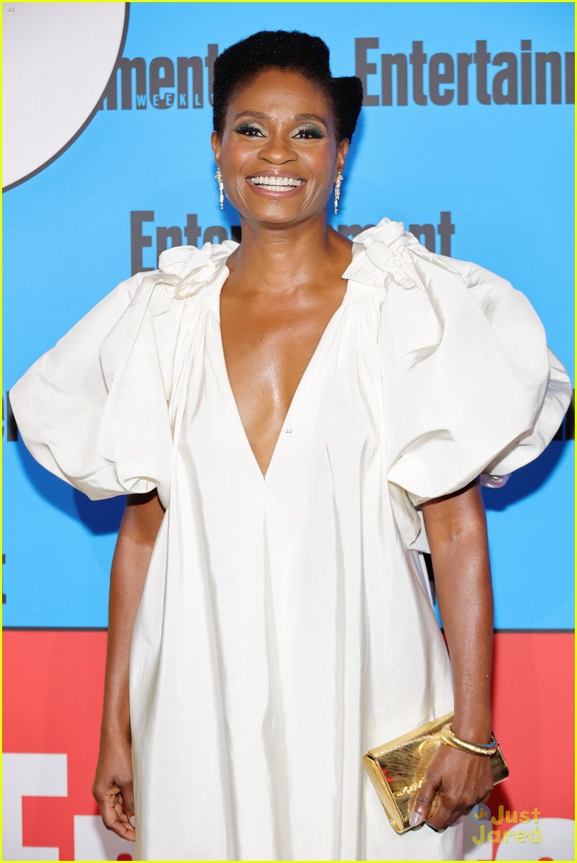 Shazam's Jack Dylan Grazer & Asher Angel Go Pink for EW's Comic-Con Party