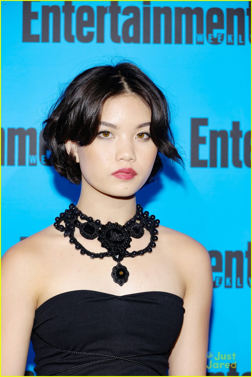 Shazam's Jack Dylan Grazer & Asher Angel Go Pink for EW's Comic-Con Party