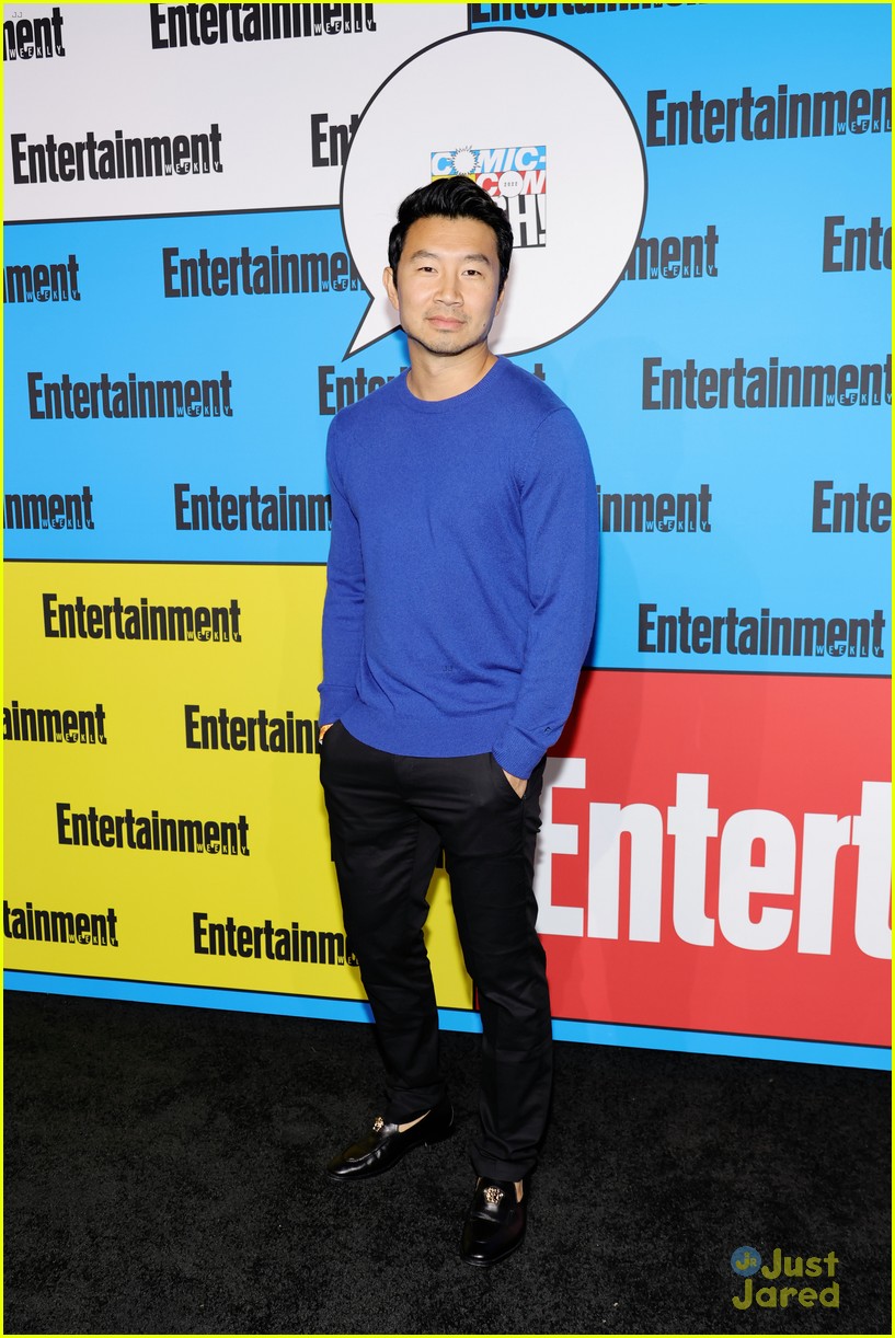 Shazam's Jack Dylan Grazer & Asher Angel Go Pink for EW's Comic-Con Party