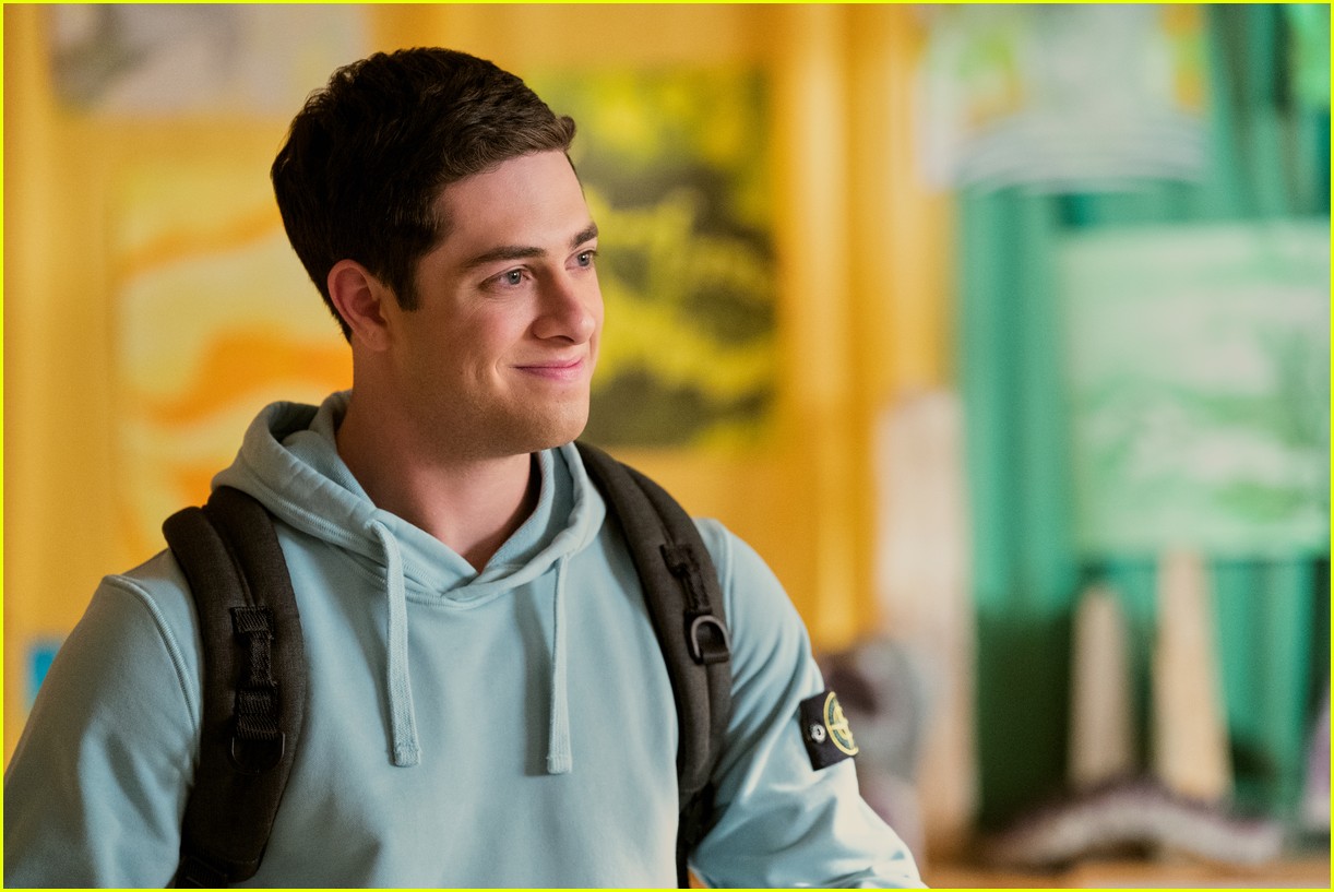 Netflix Debuts 'Never Have I Ever' Season 3 Trailer - Watch Now!