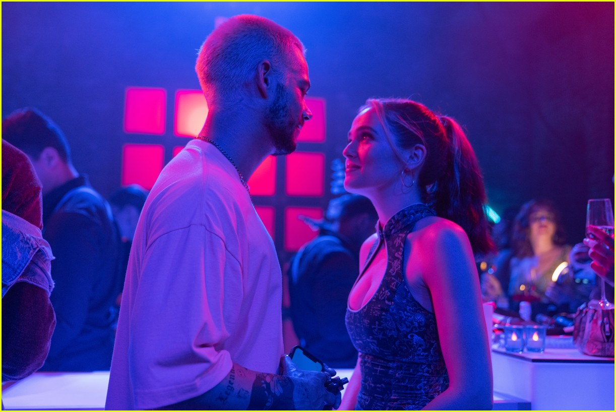 Zoey Deutch Fakes Paris Trip For Attention in 'Not Okay' Trailer with Dylan O'Brien - Watch Now!