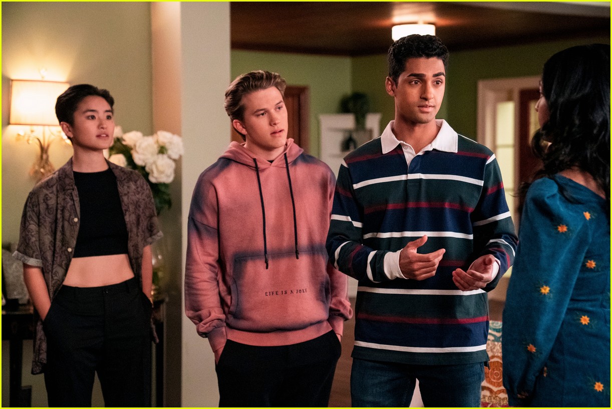 Zombies 3's Terry Hu & Deacon Phillippe Join 'Never Have I Ever' Season 3