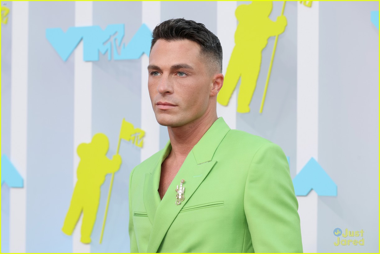 Dylan O'Brien & Colton Haynes are 'Teen Wolf' Studs at MTV VMAs 2022
