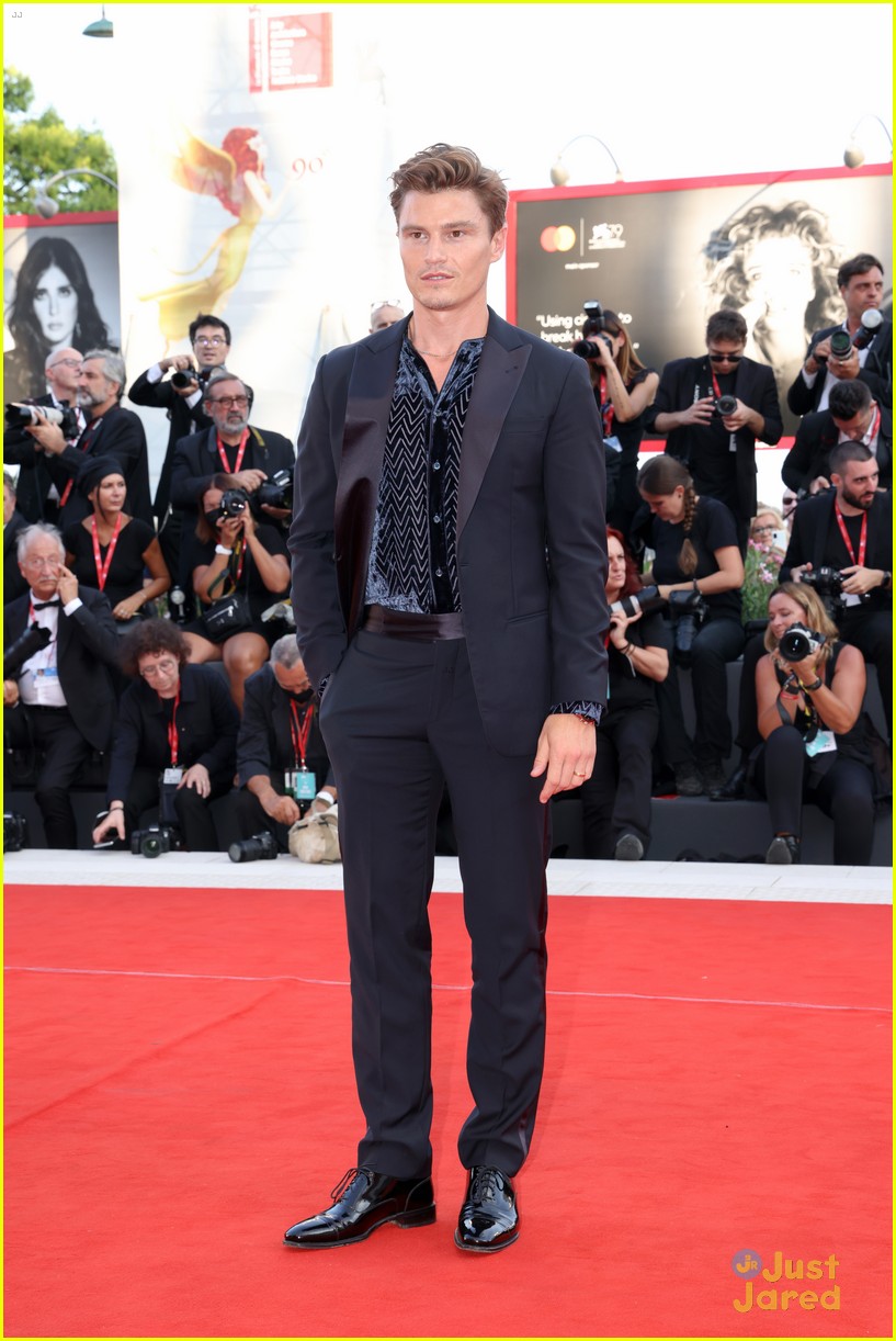 Dylan Sprouse & Barbara Palvin Step Out for 'White Noise' Premiere at Venice Film Festival