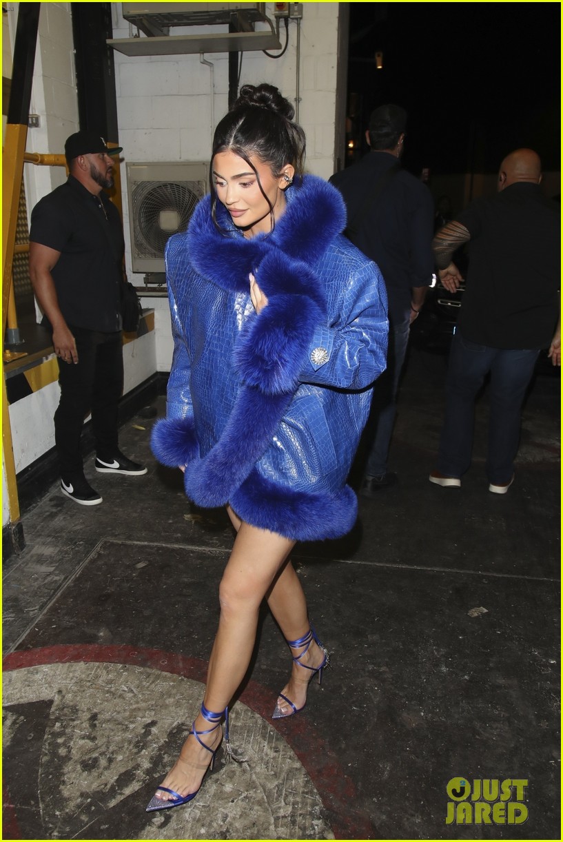 Kylie Jenner Goes Glam For Dinner Out in London After Photo Shoot