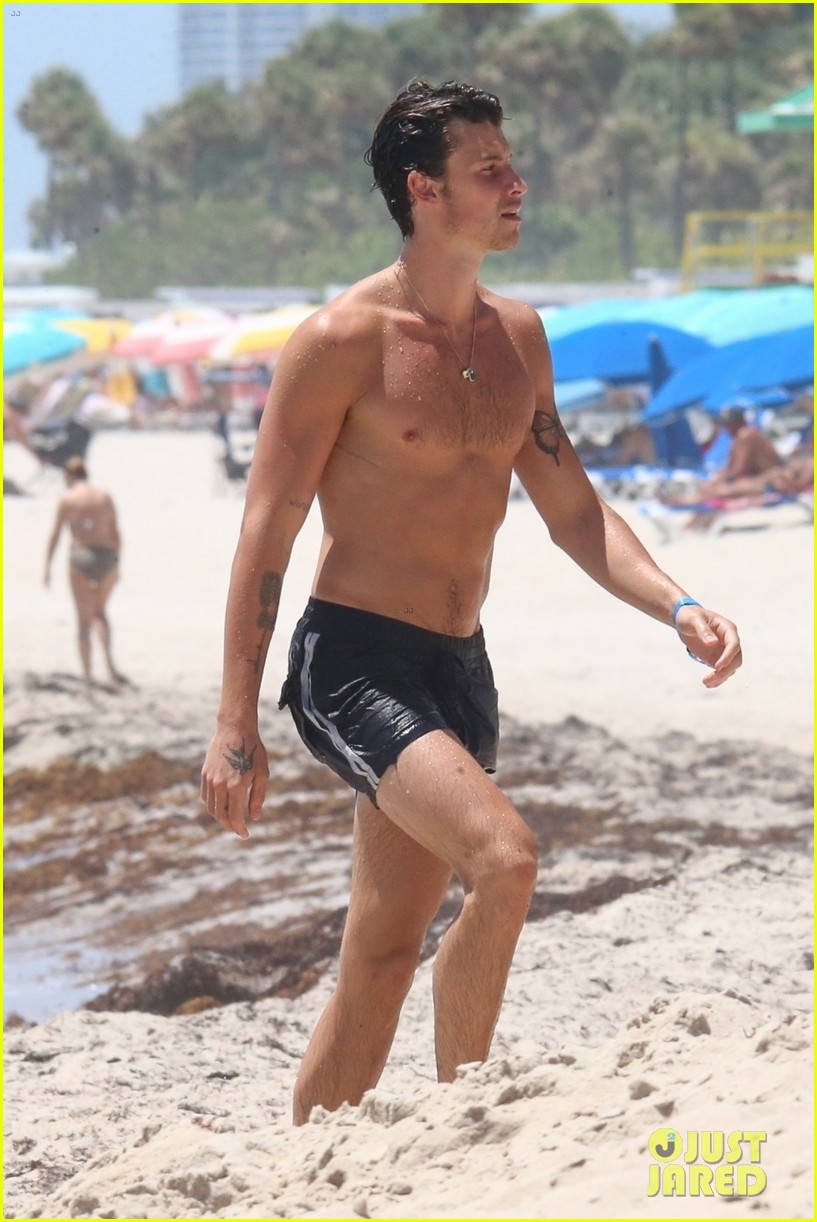 Shawn Mendes Spotted at the Beach in Miami - See the New Shirtless Photos!