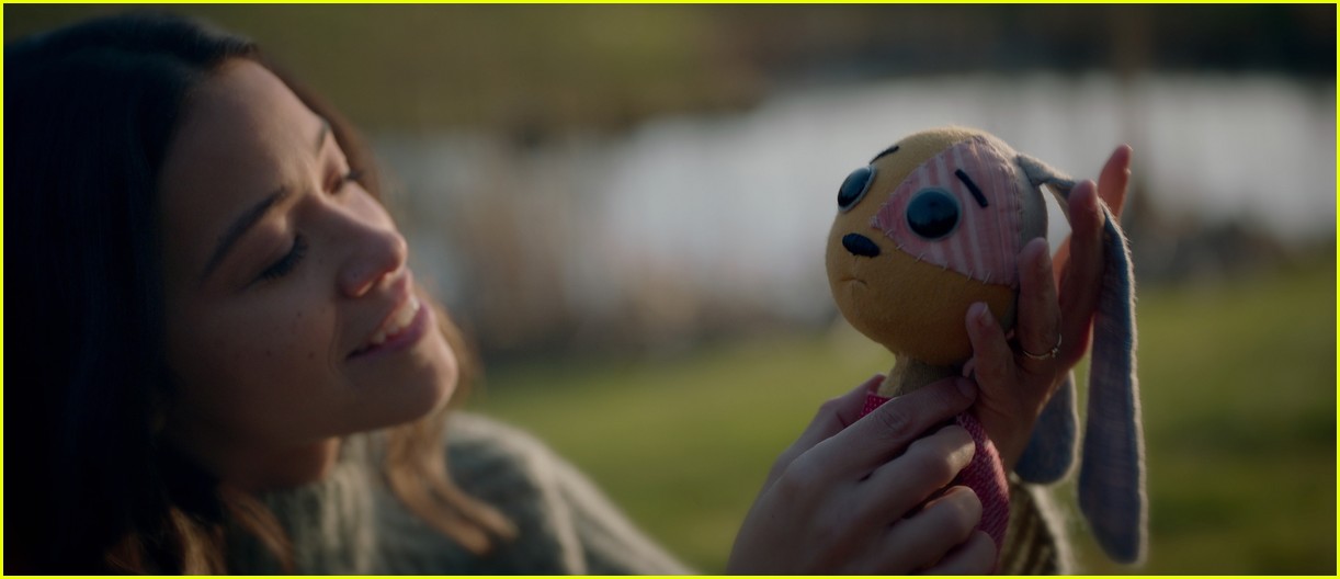 Jonathan Groff Stars as Ollie In New 'Lost Ollie' Trailer - Watch Now!