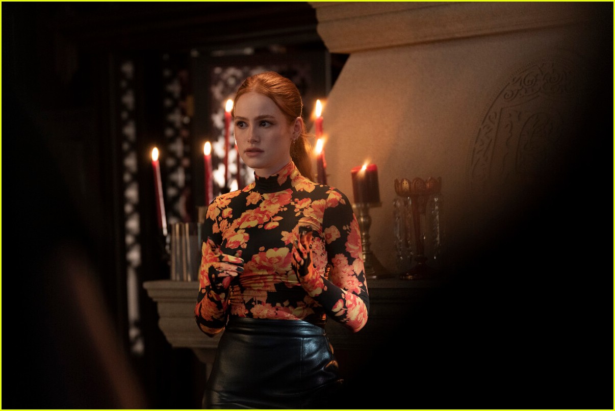Roberto Aguirre-Sacasa Talks 'Riverdale' Season 6 Finale Time Jump