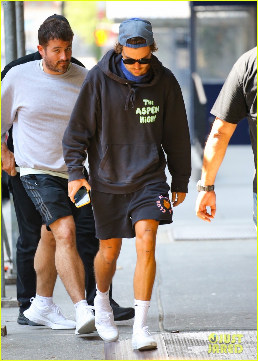 Harry Styles Spends the Day with Friends Ahead of His 'Love On' Concert in NYC