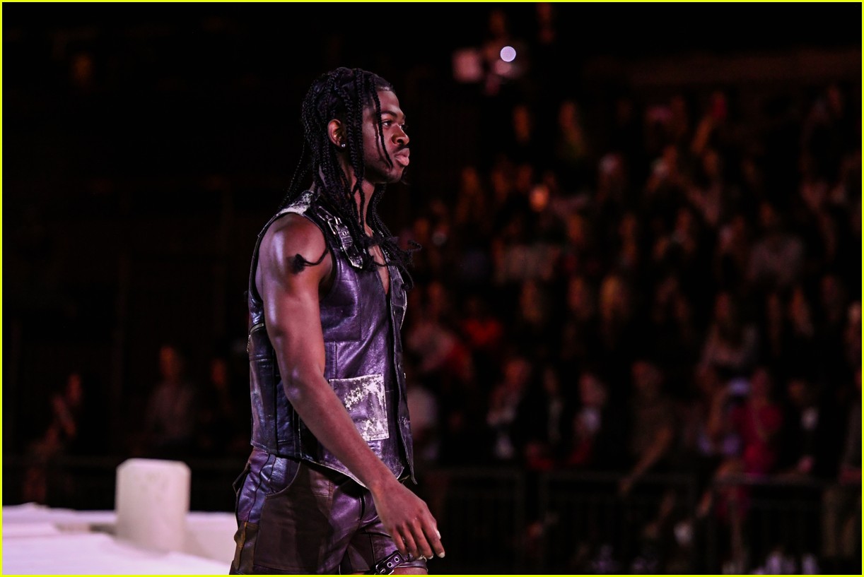 'XO, Kitty' Stars Anna Cathcart & Anthony Keyvan Attend Coach Fashion Show